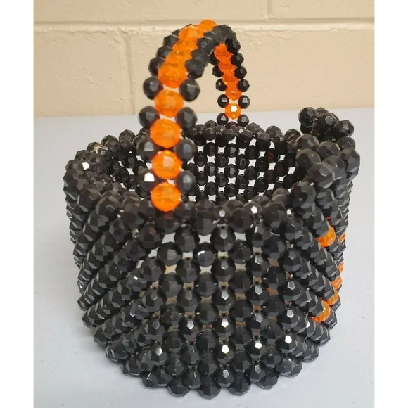 Halloween Handmade Black Cat Beaded Treat Basket - Picture 4 of 6